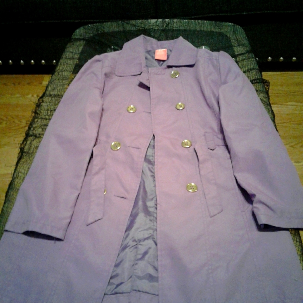 This is a girls light weight jacket